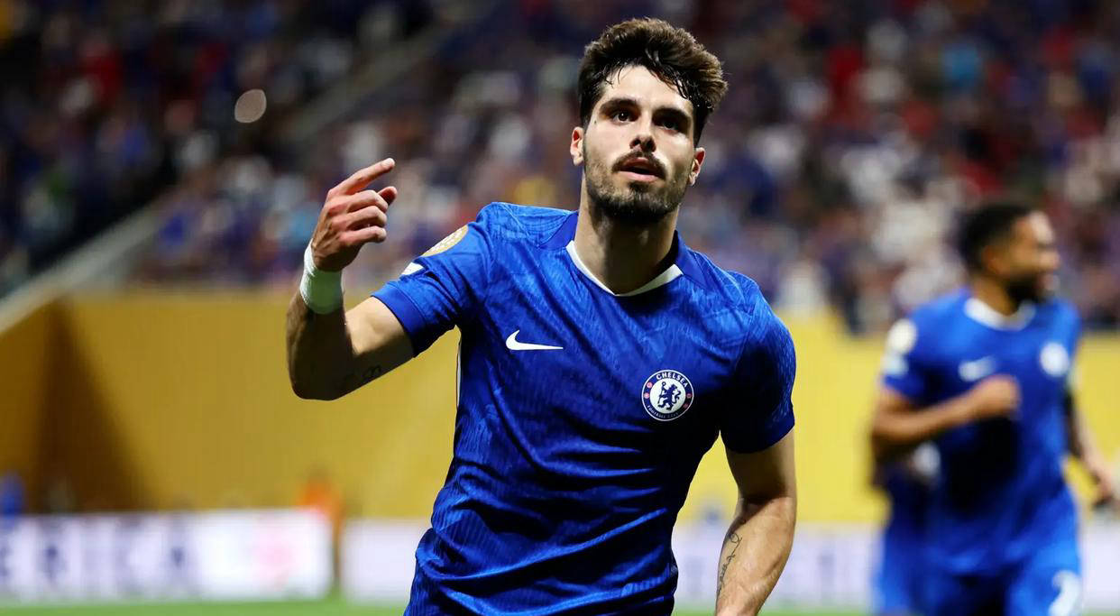 切尔西迎战弗鲁米嫩塞，世俱杯半决赛双方实力对比