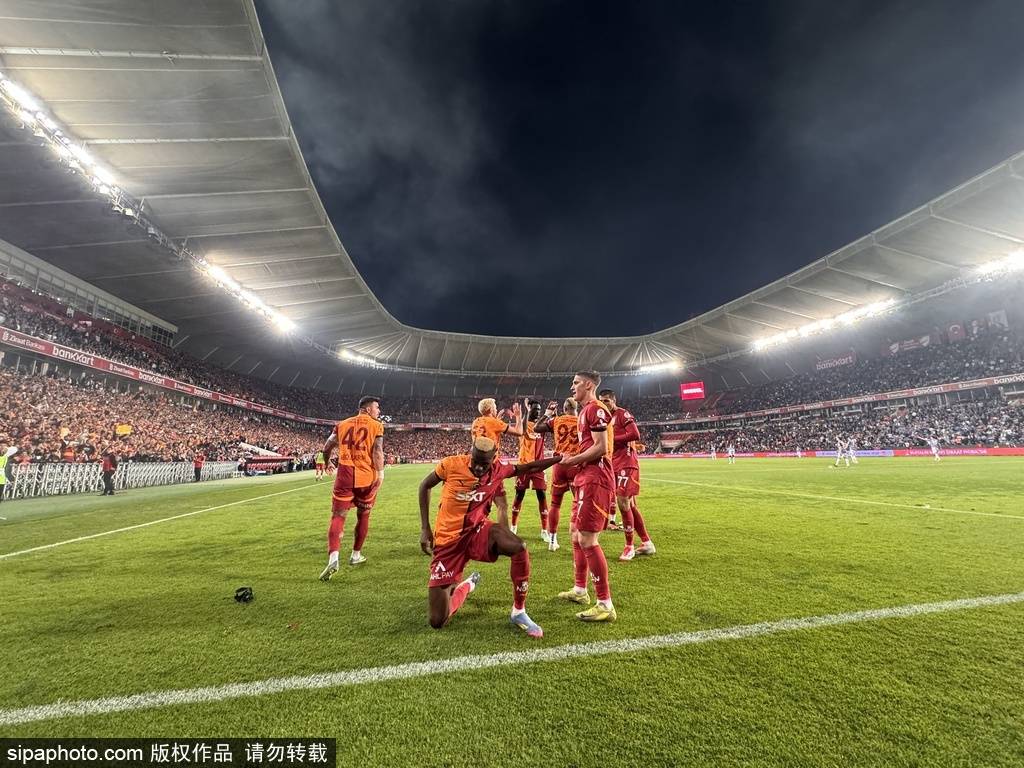 奥斯梅恩情定老特拉福德！曼联欲用“水货”换神锋？6300万镑不是梦！